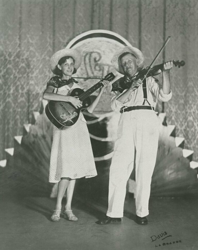 Fiddlin’ John Carson: The First Voice of Country Music